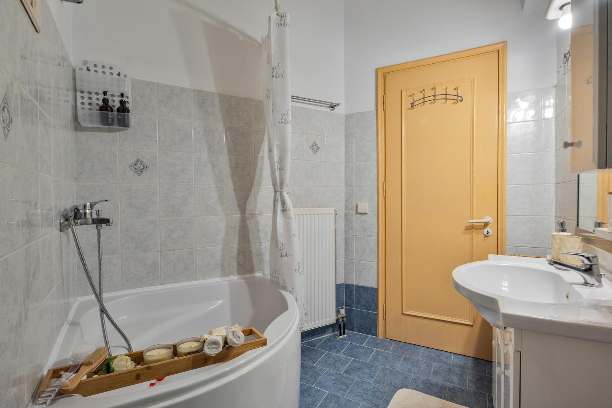 House Of Velenia - 2 Bedroom Apartment Near Old Town, Airport And Bus Station Corfu  Eksteriør bilde