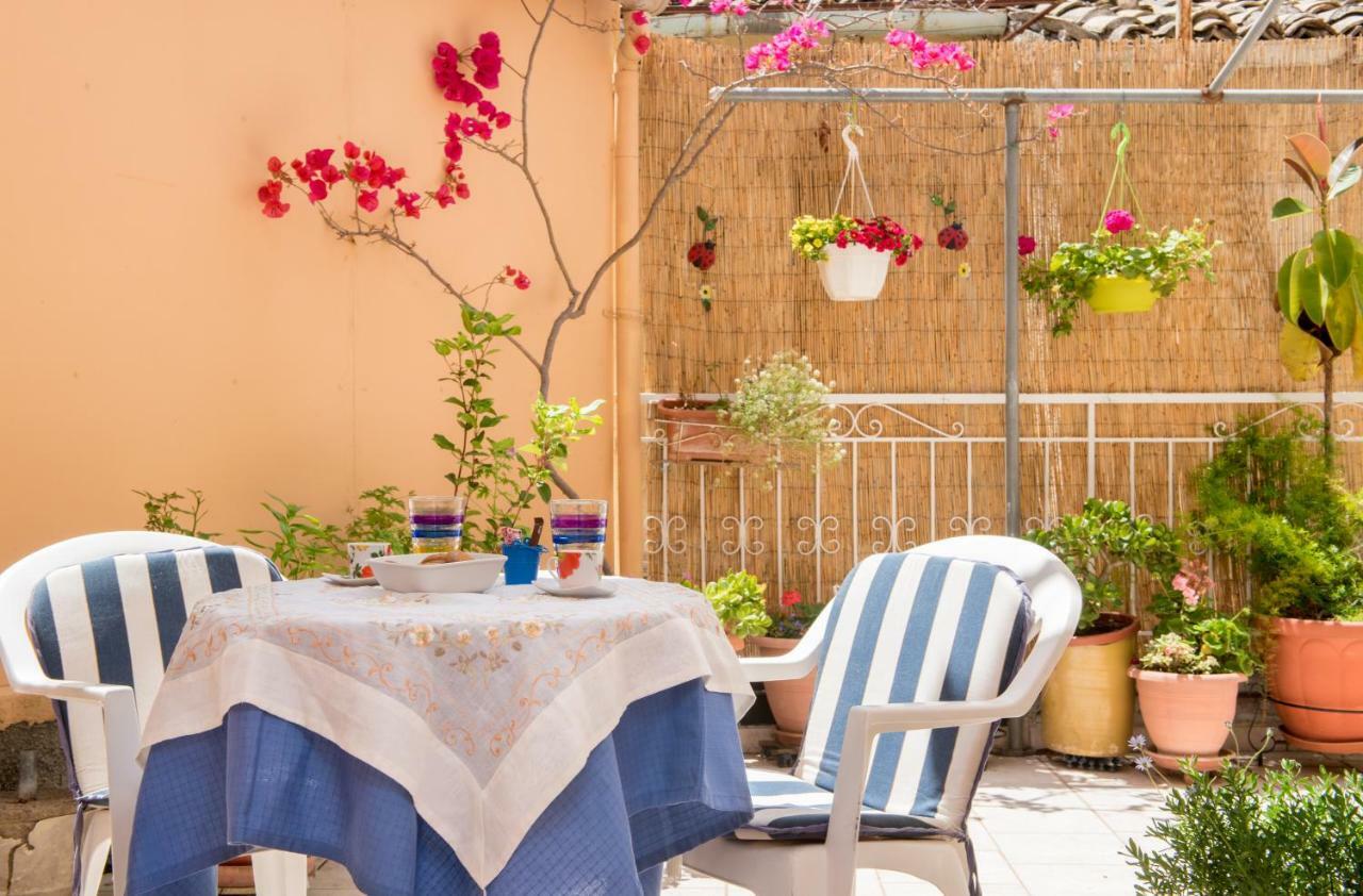 House Of Velenia - 2 Bedroom Apartment Near Old Town, Airport And Bus Station Corfu  Eksteriør bilde